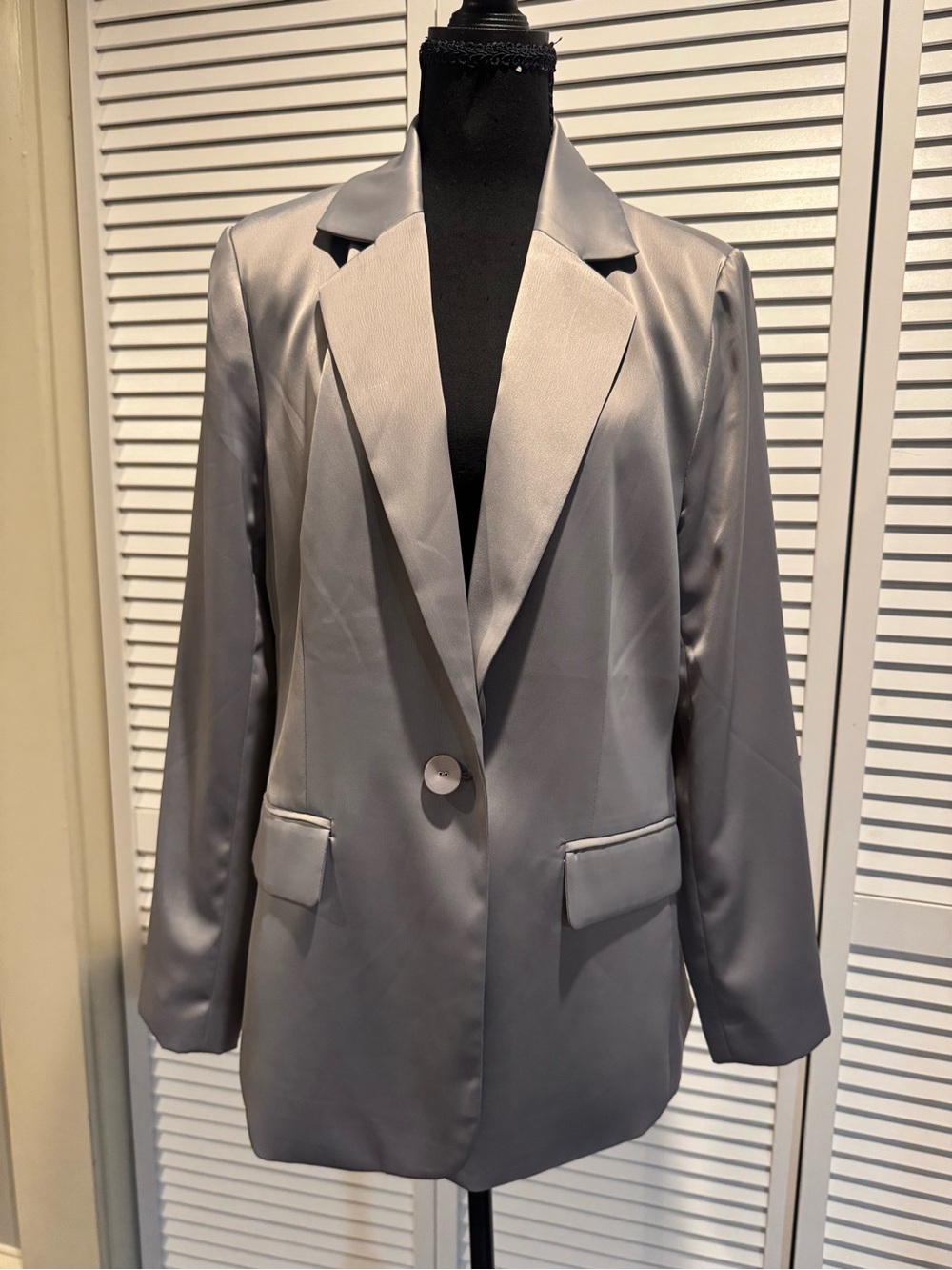 Marled Silver Satin Single-Button Blazer